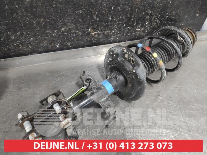 Nissan Juke Stoßdämpferstrebe rechts vorne O644811