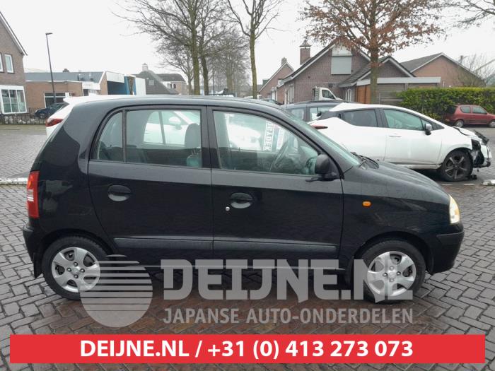 Hyundai Atos Rear door window 4-door door, rear right O644911