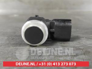 Gebruikte PDC Sensor Mitsubishi Colt 1.0 MPi 12V Prijs € 35,00 Margeregeling aangeboden door V.Deijne Jap.Auto-onderdelen BV