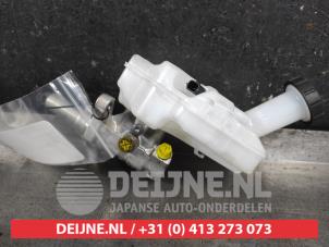 Gebruikte Hoofdremcilinder Mitsubishi Colt 1.0 MPi 12V Prijs op aanvraag aangeboden door V.Deijne Jap.Auto-onderdelen BV