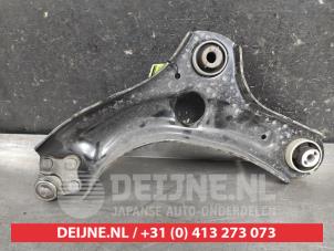 Mitsubishi Colt Front lower wishbone, right O645036 photo 2