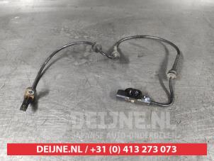 Gebruikte ABS Sensor Mitsubishi Colt 1.0 MPi 12V Prijs € 25,00 Margeregeling aangeboden door V.Deijne Jap.Auto-onderdelen BV