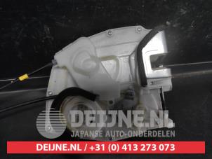 Suzuki Swift Rear door mechanism 4-door, right O645150 photo 2