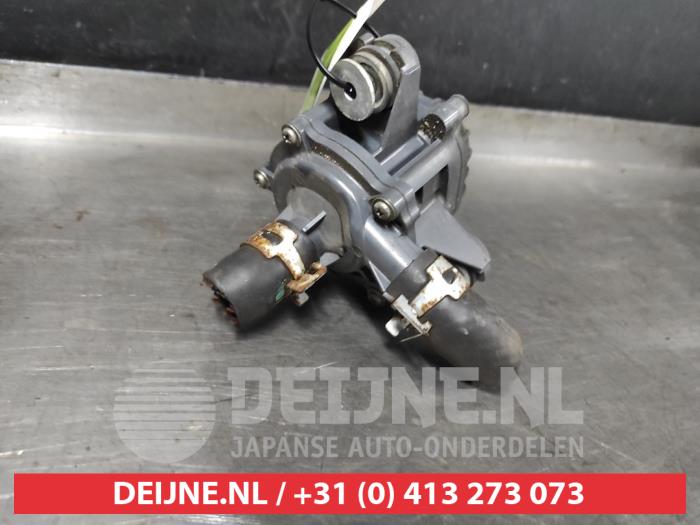Toyota Auris Extra waterpomp O645169