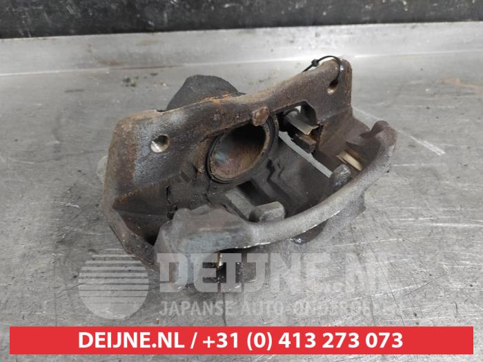 Toyota Auris Remklauw (Tang) links-voor O645177