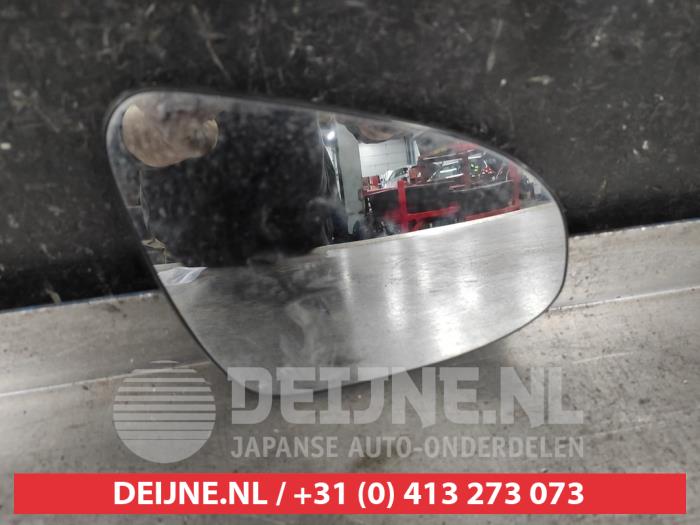 Toyota Auris Spiegelglas rechts O645199