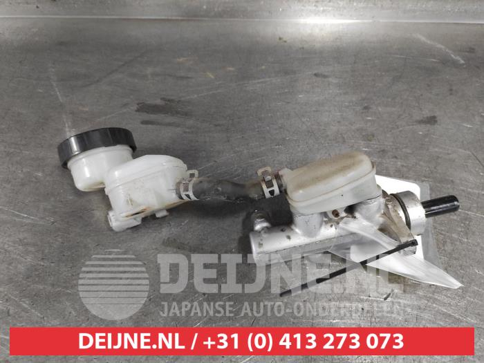 Gebruikte Hoofdremcilinder Daihatsu Sirion 2 (M3) 1.3 16V DVVT Prijs € 25,00 Margeregeling aangeboden door V.Deijne Jap.Auto-onderdelen BV