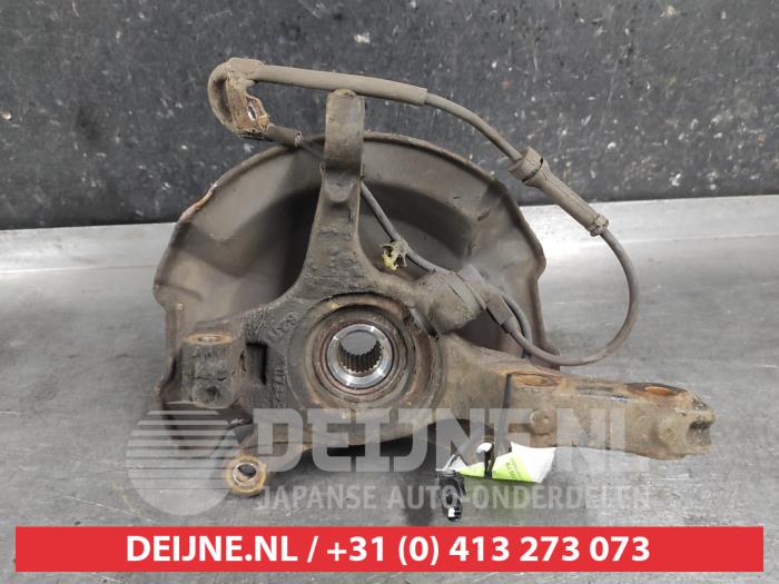 Suzuki Swift Achsschenkel links vorne O645529