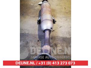 Toyota Auris Auspuff Mitteldämpfer O645594 foto 3