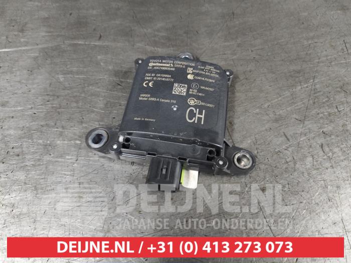 Gebruikte Dode hoek sensor Toyota C-HR (X1,X5) 1.8 16V Hybrid Prijs € 100,00 Margeregeling aangeboden door V.Deijne Jap.Auto-onderdelen BV