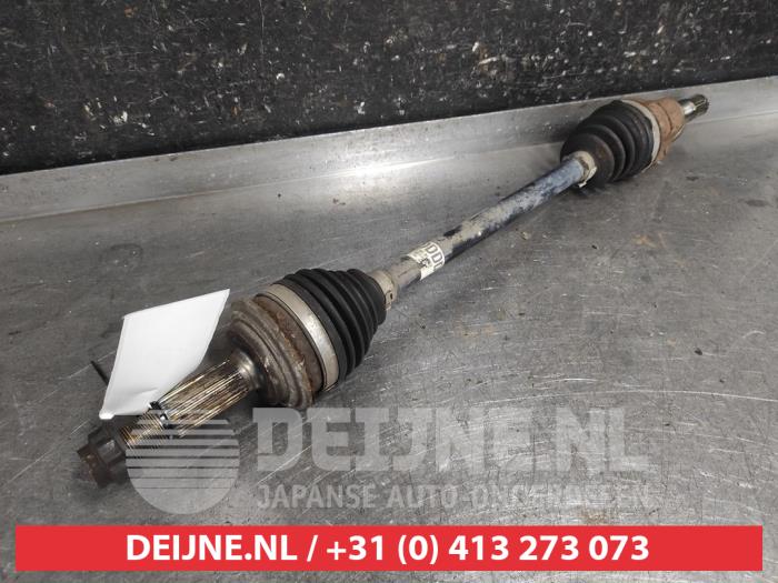 Toyota Yaris Antriebswelle links vorne O645905