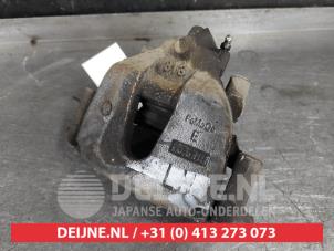 Mazda 5 Remklauw (Tang) links-voor O645972 foto 2