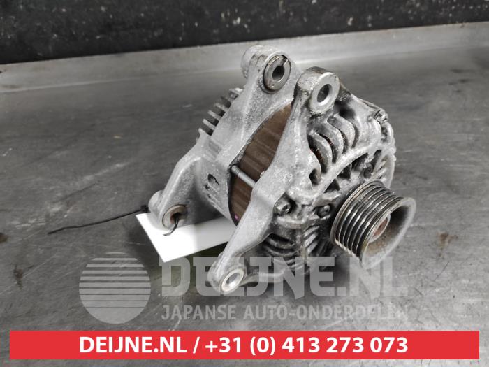 Dynamo van een Mazda MX-5 (ND) 1.5 Skyactiv G-131 16V 2015