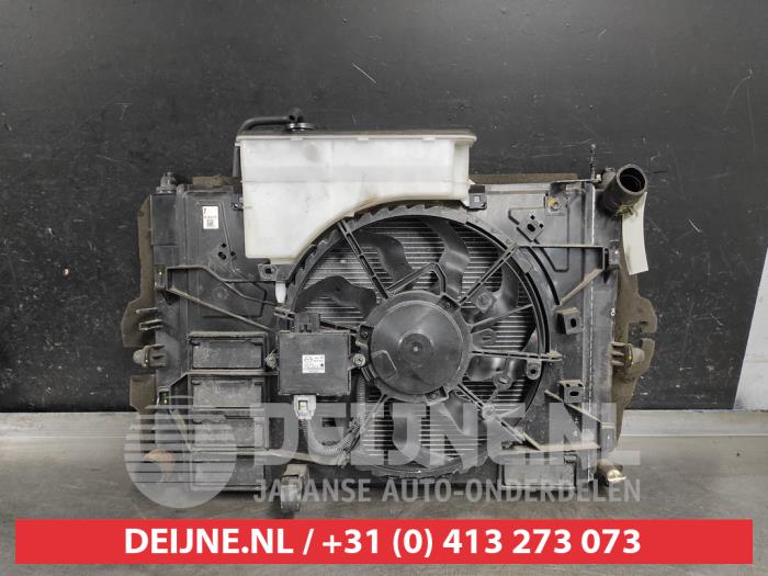 Gebruikte Radiateur Mazda MX-5 (ND) 1.5 Skyactiv G-131 16V Prijs op aanvraag aangeboden door V.Deijne Jap.Auto-onderdelen BV