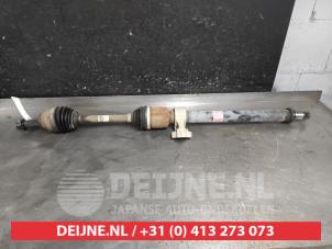 Gebruikte Homokineetas rechts-voor Kia Niro I (DE) 1.6 GDI Hybrid Prijs € 95,00 Margeregeling aangeboden door V.Deijne Jap.Auto-onderdelen BV