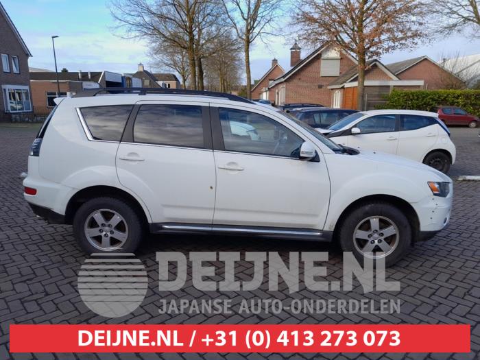 Mitsubishi Outlander Türscheibe 4-türig rechts hinten O646356