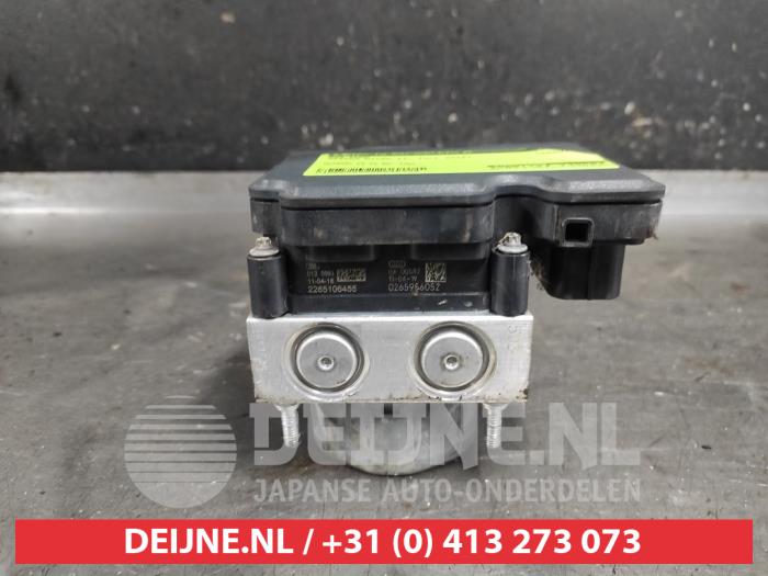 Nissan Micra ABS Pomp O646438