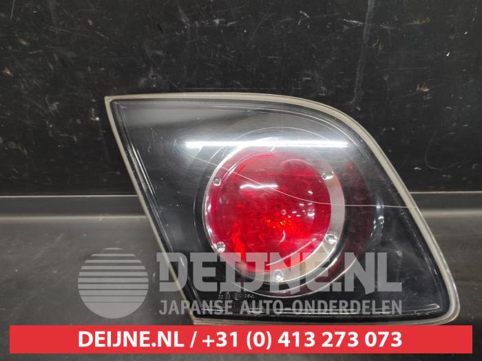 Mazda 3 Heckklappenreflektor links O646595
