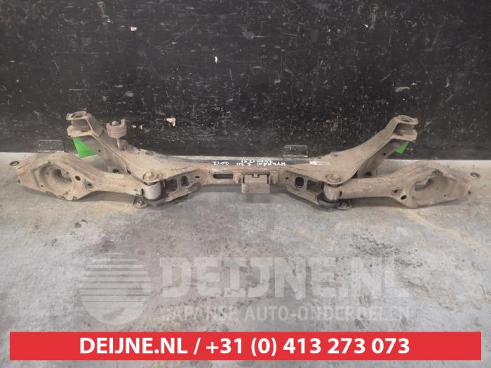 Hyundai I30 Draagbalk achter O646630