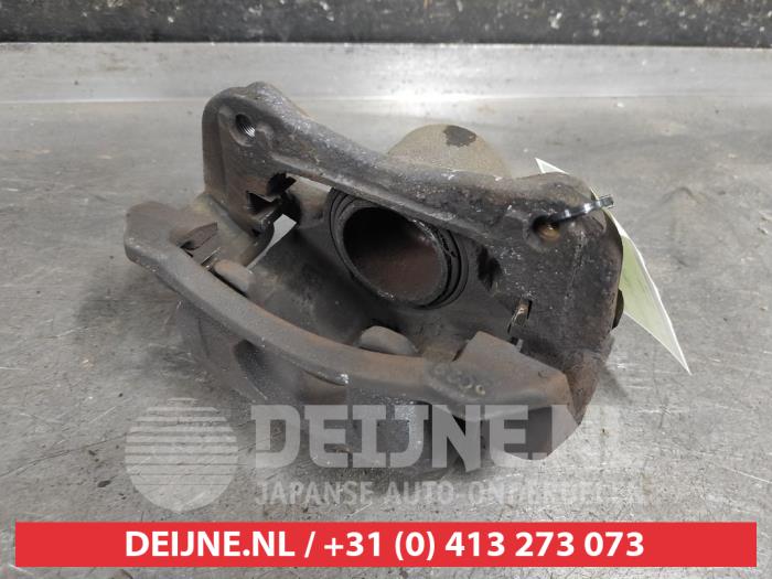 Hyundai I30 Remklauw (Tang) links-voor O646720
