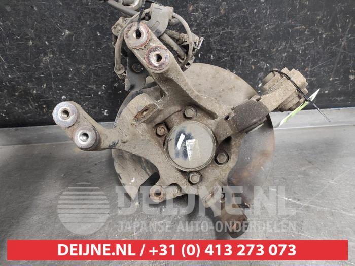 Hyundai I30 Fusee links-achter O646724