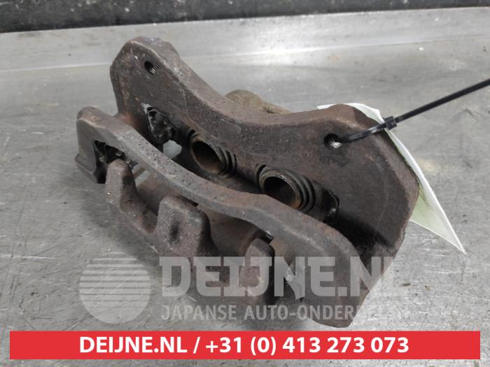 Mitsubishi Outlander Remklauw (Tang) links-voor O646754
