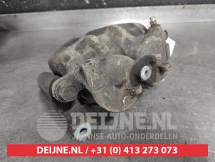 Mitsubishi Grandis Front brake calliper, right O646778 photo 3