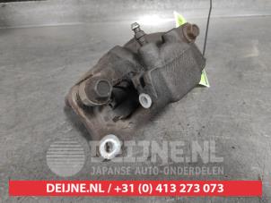 Mitsubishi Grandis Rear brake calliper, right O646780 photo 3