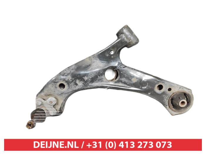 Toyota Corolla Querlenker unten links vorne O646848