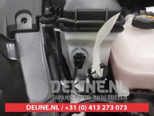 Kia EV6 Scheibensprühertank vorne O647156 foto 2