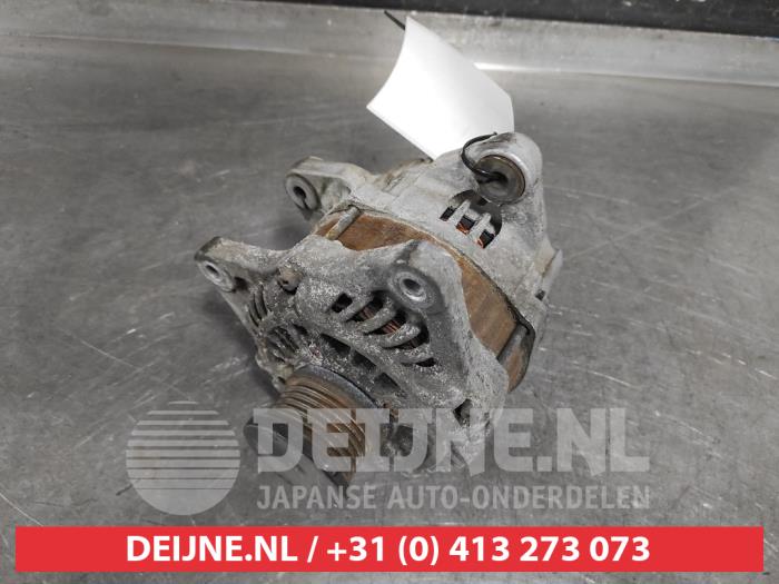 Gebruikte Dynamo Nissan Qashqai (J10) 2.0 16V Prijs € 35,00 Margeregeling aangeboden door V.Deijne Jap.Auto-onderdelen BV