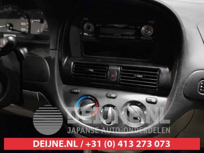 Chevrolet Tacuma Heater control panel O647470