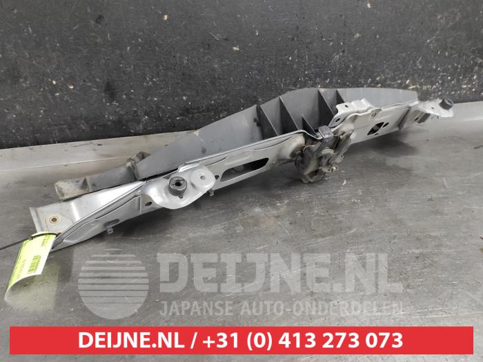 Toyota Yaris Slotplaat voor O647447