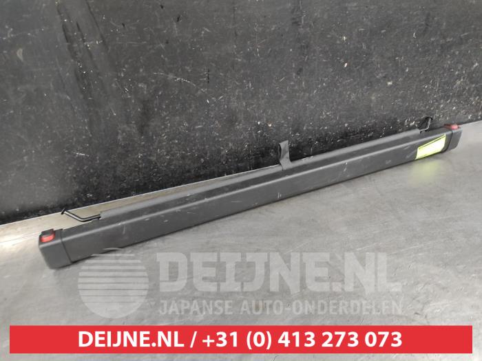 Toyota Avensis Bagagenet O647583
