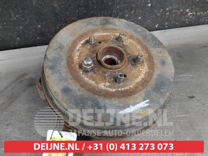 Suzuki Grand Vitara Fusee links-achter O647674