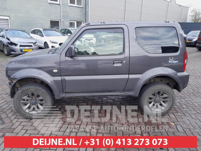 Suzuki Jimny Tür 2-türig links O647727