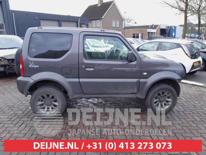 Suzuki Jimny Fenster 2-türig rechts hinten O647739