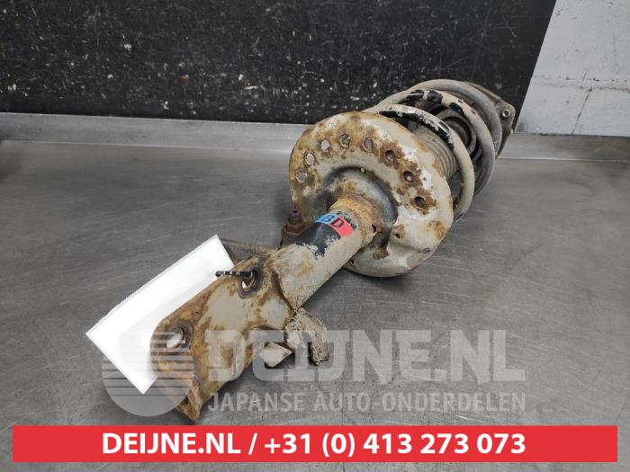 Nissan Leaf Stoßdämpferstrebe rechts vorne O647755