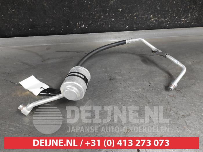 Nissan Leaf Air conditioning line O647783