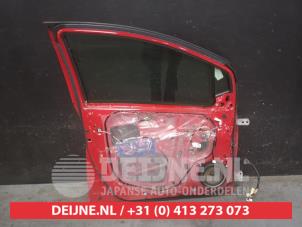Toyota Yaris Tür 4-türig links vorne O648036 foto 2
