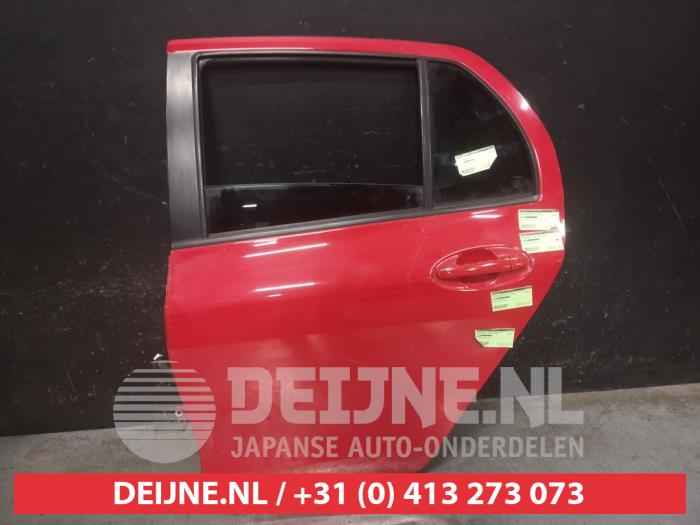 Toyota Yaris Portier 4Deurs links-achter O648040