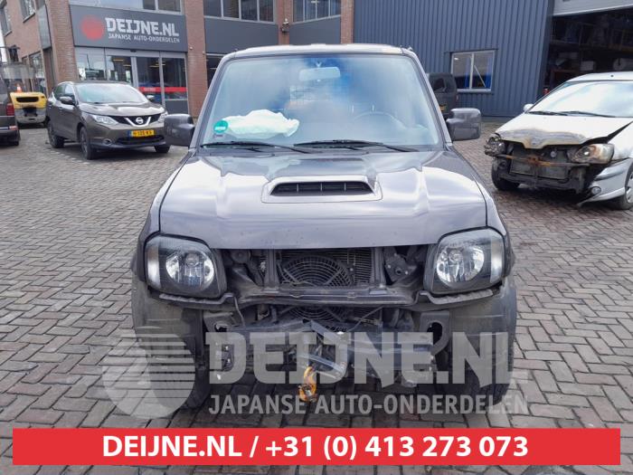 Suzuki Jimny Frontscreen O648078
