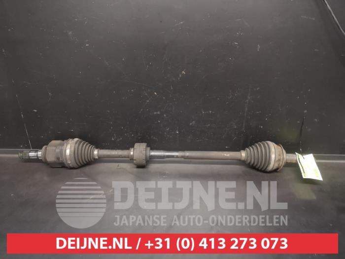 Toyota Yaris Aandrijfas rechts-voor O648089