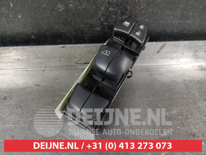 Nissan Leaf Kombischalter Fenster O648210