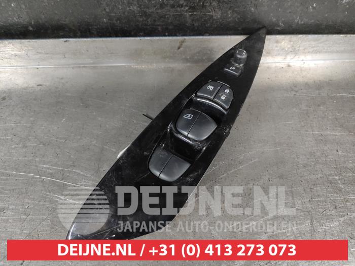 Nissan Leaf Combischakelaar ramen O648325