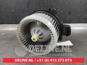 Toyota Verso Kachel Ventilatiemotor O648307 foto 2