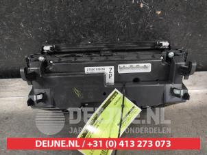 Nissan Leaf Heater control panel O648352 photo 2