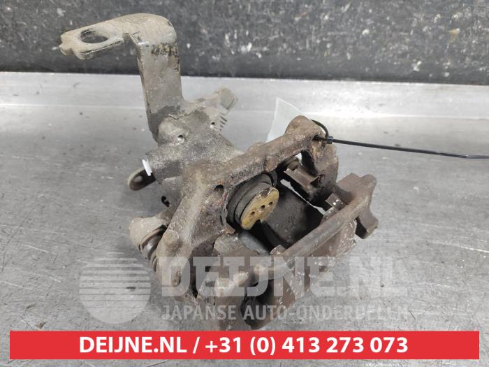 Toyota Avensis Bremszange rechts hinten O648522