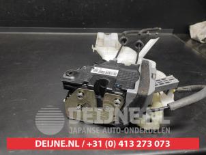 Kia Sorento Deurslot Mechaniek 4Deurs rechts-achter O648601 foto 2