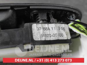 Toyota Avensis Combischakelaar ramen O648729 foto 2